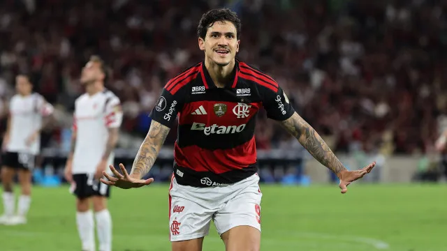 Pedro tem 2ª melhor média em 7 anos de Fla e ‘assusta’ futuro concorrente