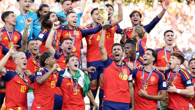 Fifa e Espanha ‘apagam’ Trump de fotos oficiais da celebração pela conquista da Copa
