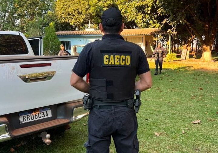 Gaeco cumpre mandados contra funcionários por desvio de R$ 120 milhões em grãos de grupo do agro