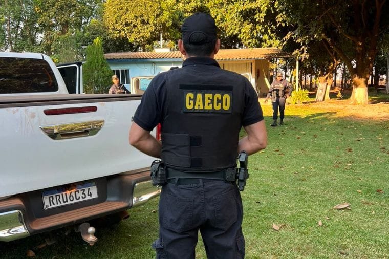Gaeco cumpre mandados contra funcionários por desvio de R$ 120 milhões em grãos de grupo do agro