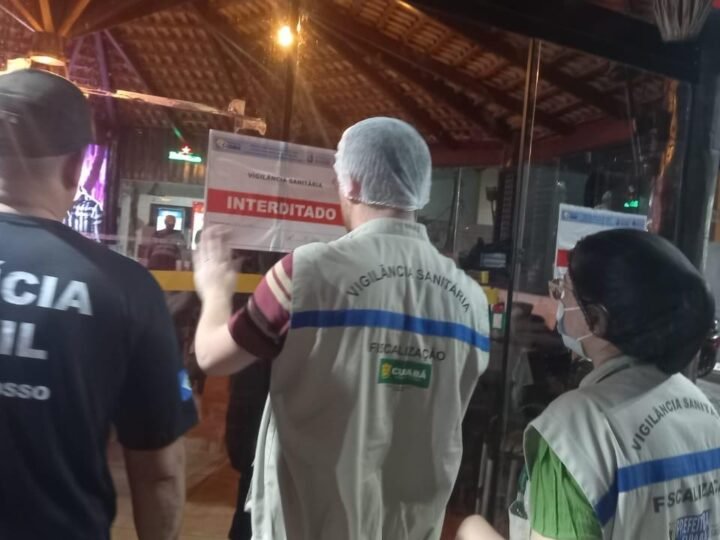 Restaurante em Cuiabá descumpre determinação e é interditado pela terceira vez