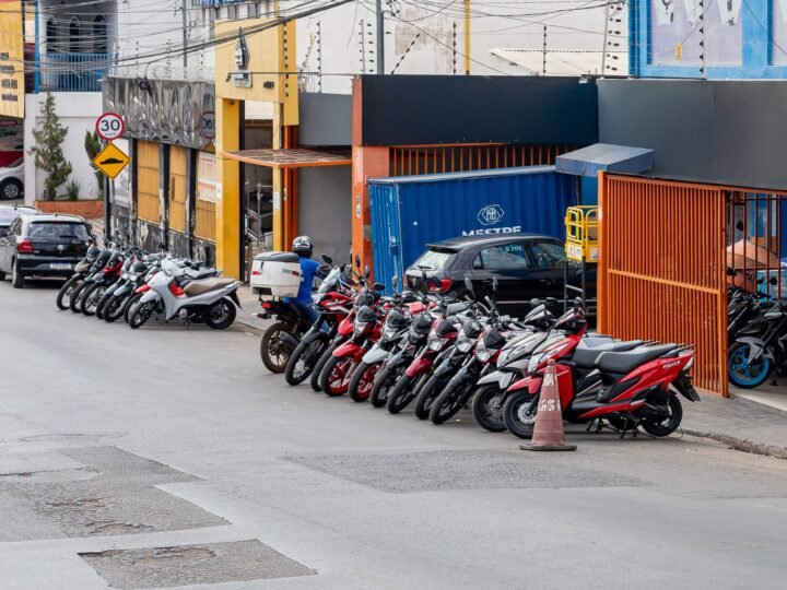 Operação reforça fiscalização para garantir calçadas livres e acessíveis em Cuiabá
