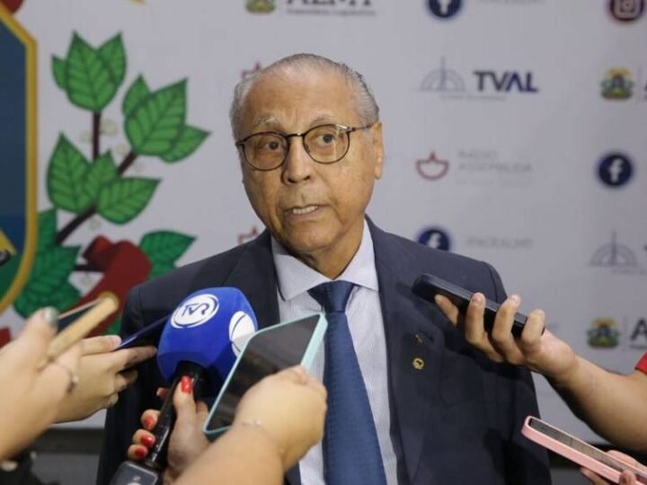 Deputado detona Abílio e chama prefeito de “desagregador”: “maior porcaria da política”