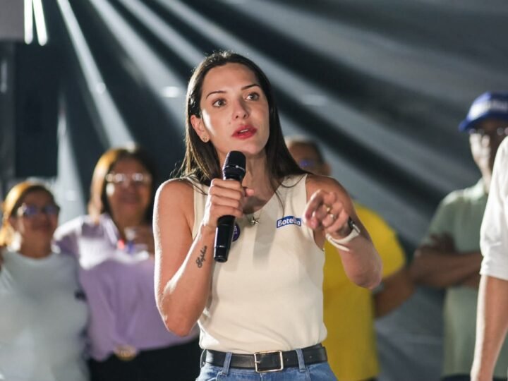 Governo sanciona lei de Janaina que amplia direito de acompanhante para mulheres