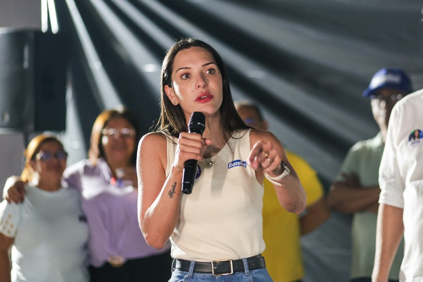 Governo sanciona lei de Janaina que amplia direito de acompanhante para mulheres