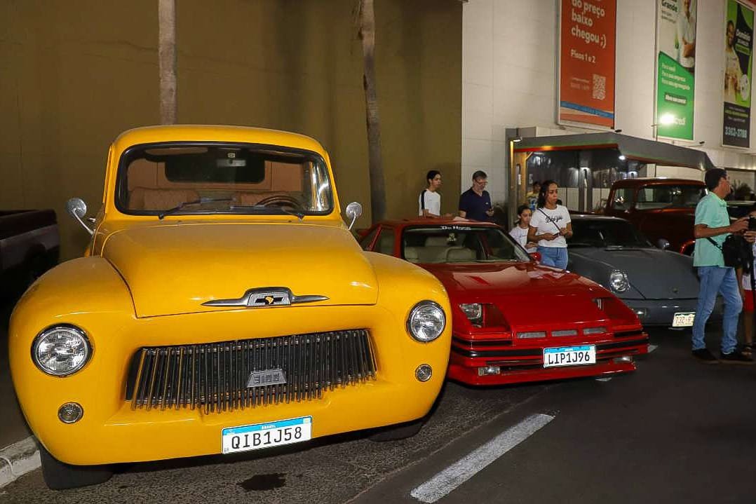 Exposição de carros antigos reunirá mais de 200 exemplares domingo em VG