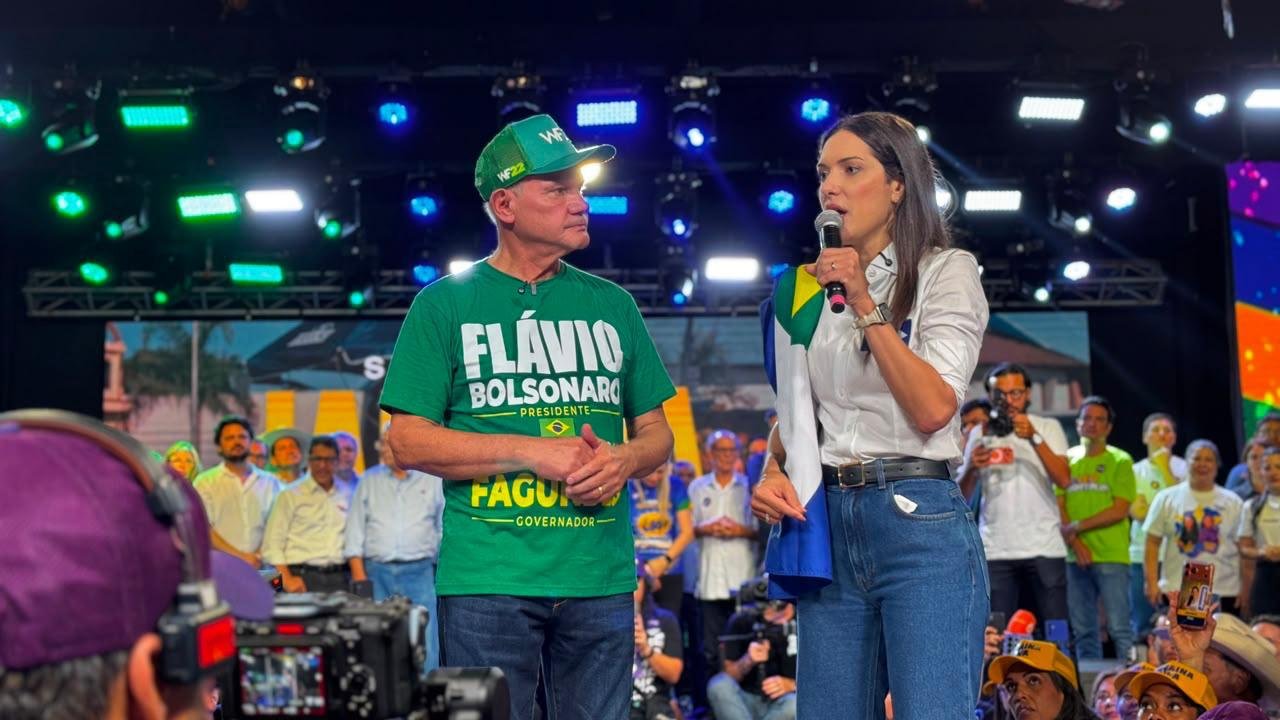 Em convenção, MDB confirma Janaina Riva ao Senado e fecha aliança com Wellington Fagundes