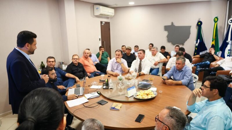 Prefeitos aprovam mudanças no estatuto da AMM e antecipam eleição com mandato maior