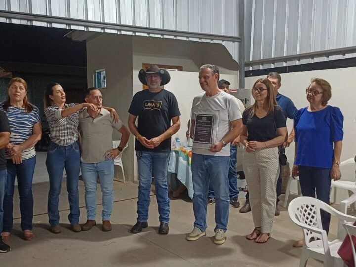 Vereadores concedem Título de Cidadão Guarantanhense ao senador Carlos Fávaro e destacam R$ 8 milhões para micro pavimentação.