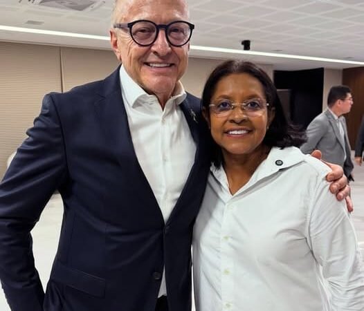 Gisela Simona é oficializada como vice na chapa de Pivetta para a disputa do Governo do Estado