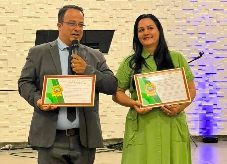 Câmara de Guarantã do Norte homenageia pastor Washington e pastora Samara em sessão solene