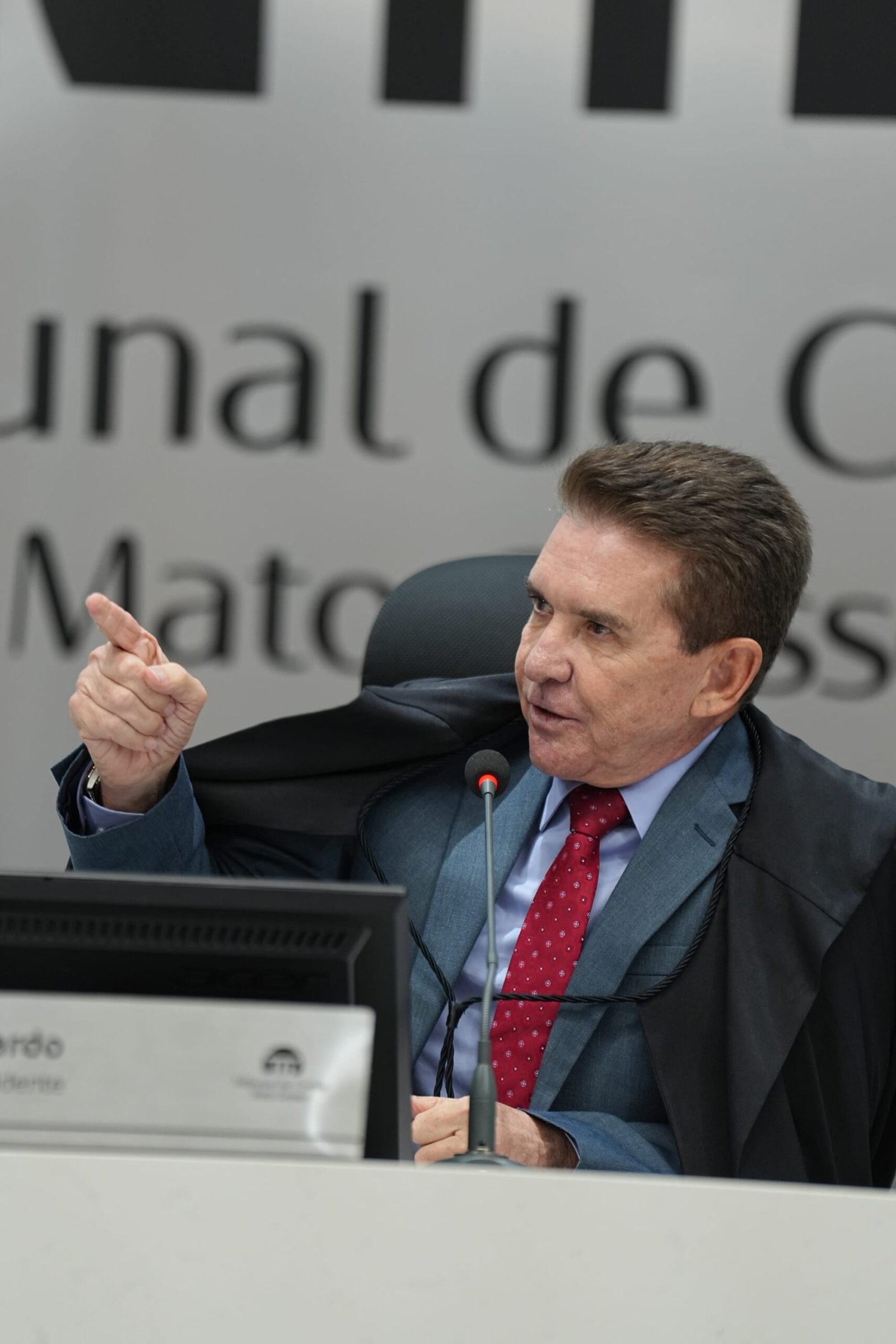 TCE suspende rescisão de contrato e manda empreiteira concluir rodovia com ‘asfalto padrão Dnit’