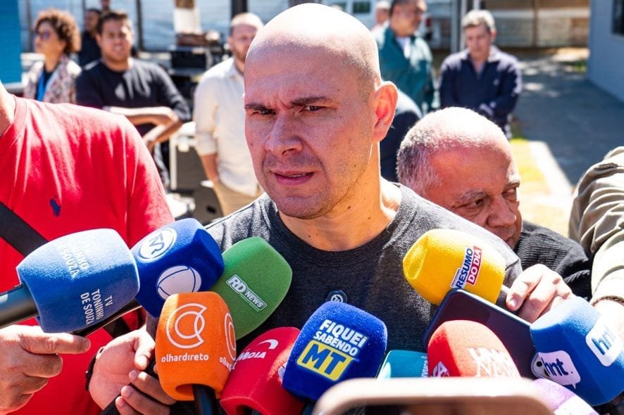 “Ela quer ser mais entrevistada”, diz Abilio após críticas de Maysa sobre presença na Câmara