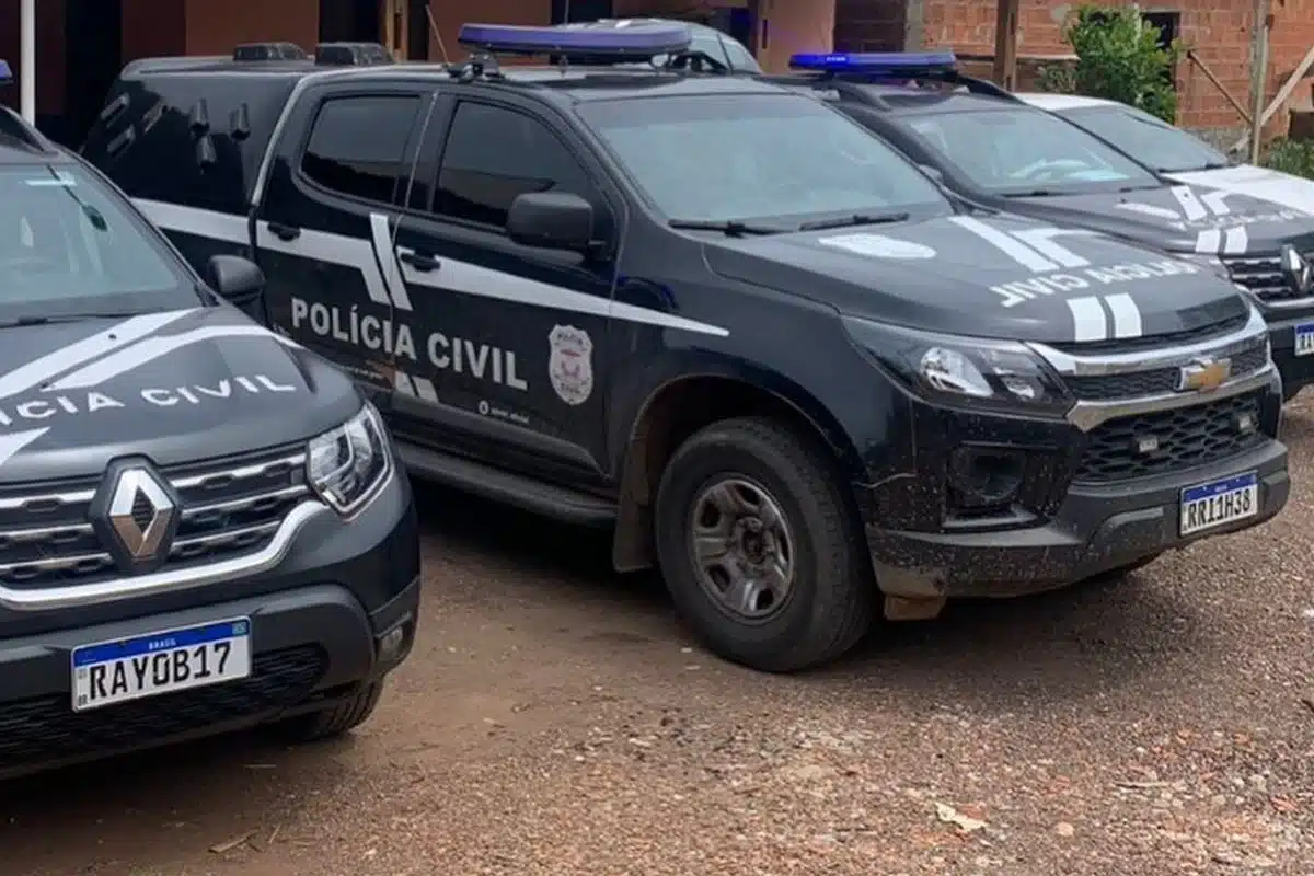 Nora é presa após confessar em depoimento na delegacia ter matado ex-servidora pública