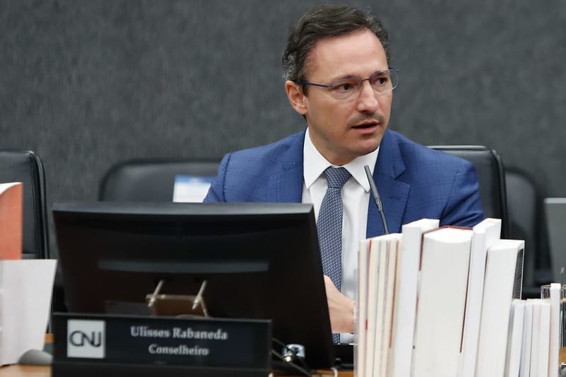 Conselheiro do CNJ, advogado de MT é um dos alvos de operação que apura acordo entre Estado e OI