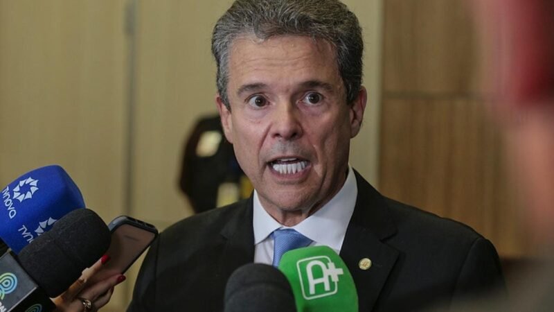 Ministro da Agricultura defende despolitização do agro: “Não é lulista, nem bolsonarista”
