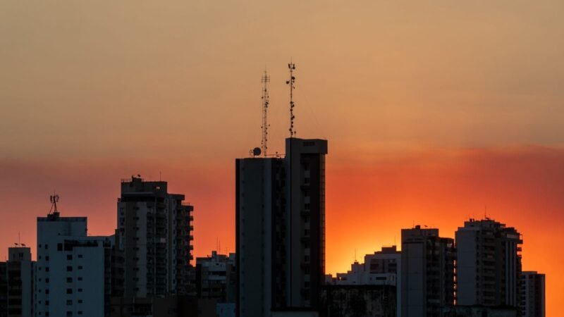 Prefeitura de Cuiabá muda rotina de agentes de saúde devido ao calor extremo