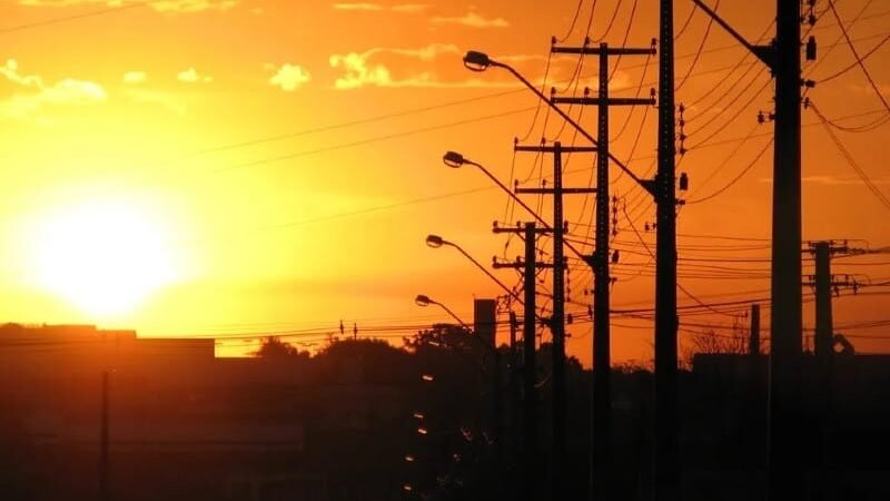 Com alerta laranja, Cuiabá deve alcançar 39 graus e ser a capital mais quente do país nesta terça-feira