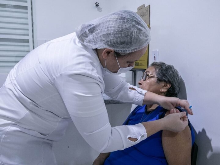Cuiabá tem baixa cobertura contra Influenza e alerta para risco de casos graves