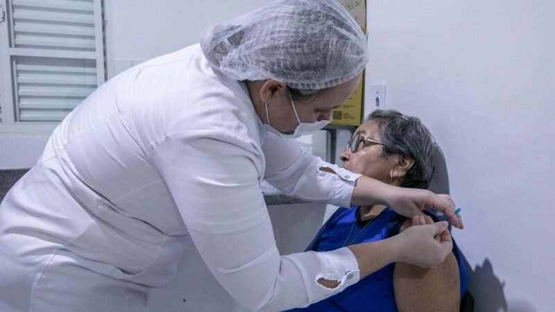Cuiabá tem baixa cobertura contra Influenza e alerta para risco de casos graves