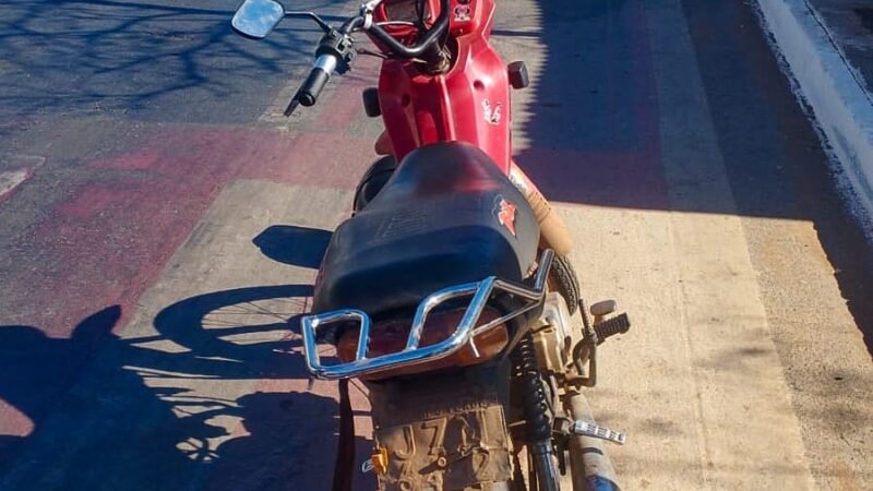 GM prende dois homens em moto com placa adulterada em VG; condutor estava embriagado