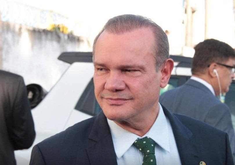 Senador vê Mendes “abalado”  e pede cautela: “Não desejo  isso para nenhum adversário”