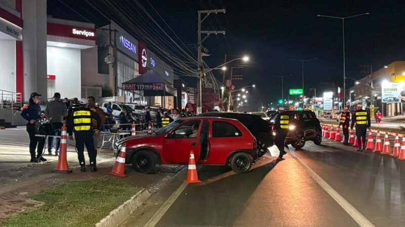 Lei Seca prende oito e remove 38 veículos durante fiscalização na Avenida da FEB, em VG