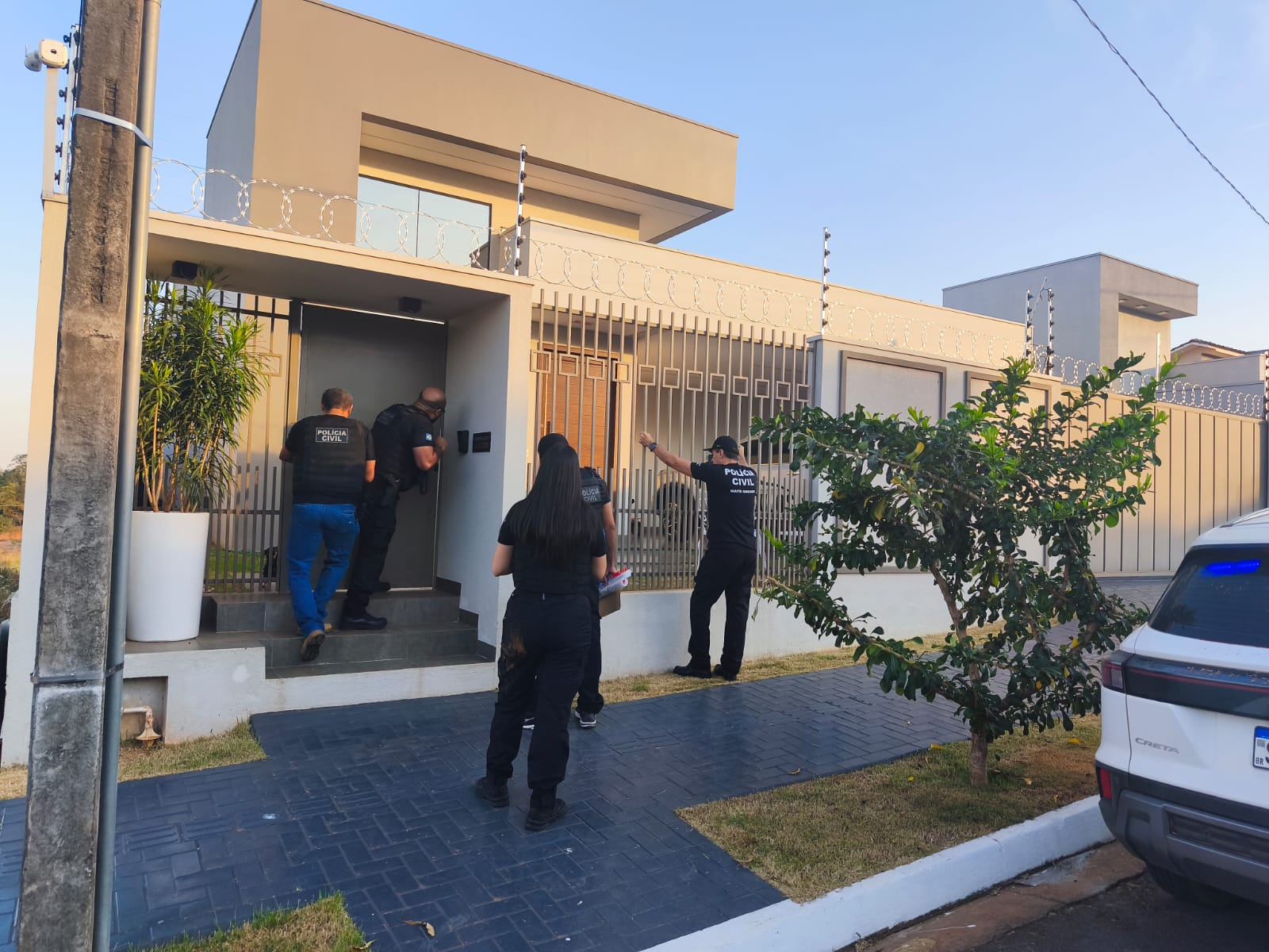 PC deflagra operação contra grupo suspeito de desviar veículos e movimentar R$ 50 milhões