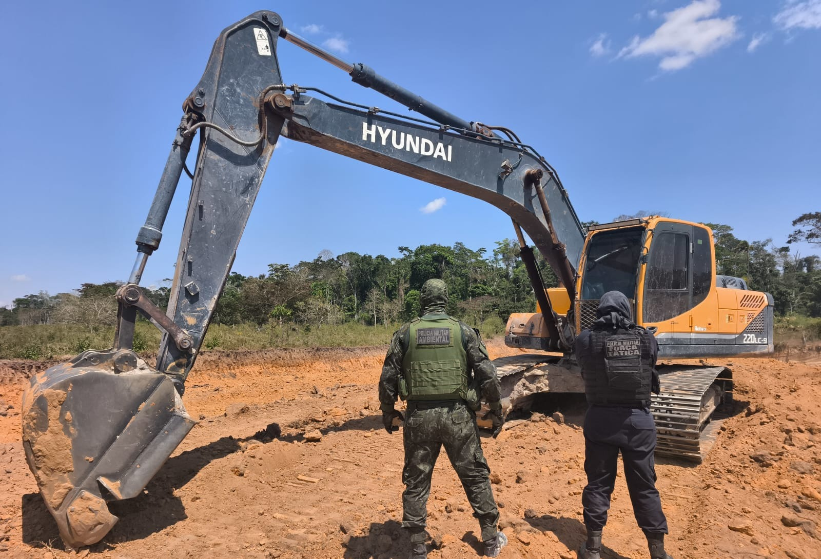 Batalhão Ambiental da PM apreende máquinas e fecha garimpos ilegais em Mato Grosso