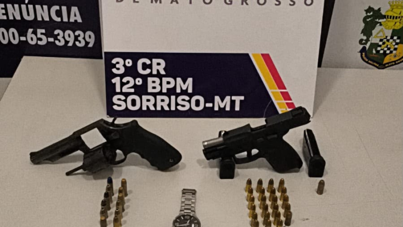 Polícia Militar prende quatro membros de facção criminosa com revólver e pistola em MT
