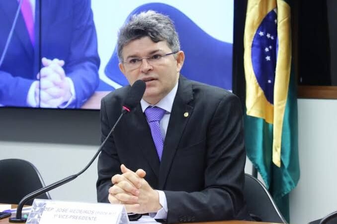 Deputado critica operação da PF em período eleitoral e vê “coincidência” contra Mauro