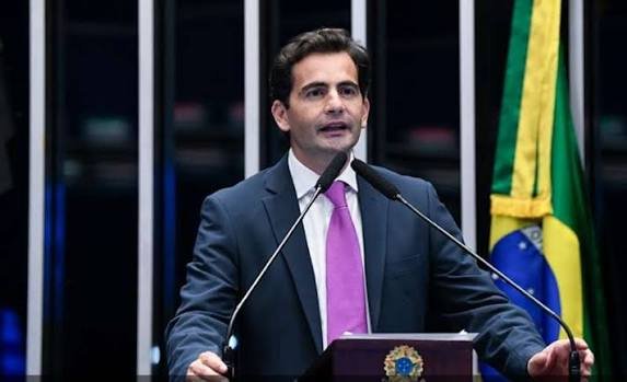 Empresário é apontado como operador financeiro ligado à família de deputado alvo da PF