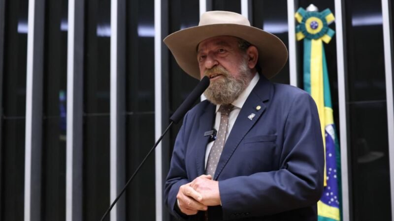 O Deputado federal NELSON BARBUDO surge como o principal nome do Podemos na corrida por uma cadeira na Câmara dos Deputados nas eleições de 2026.
