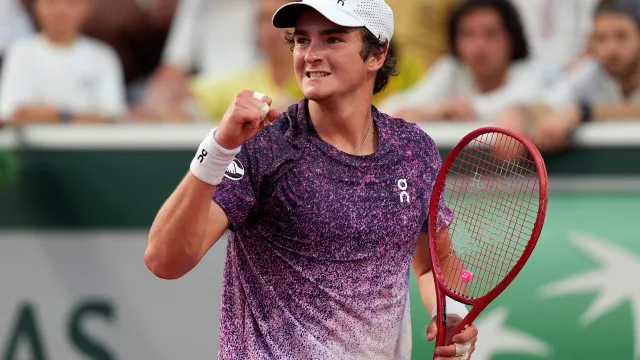 Fonseca tenta repetir estratégia, mas desiste pela 1ª vez de um Grand Slam