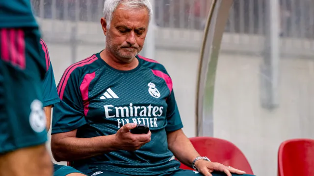 “É sagrado”: Mourinho motiva aviso aos jogadores do Real Madrid