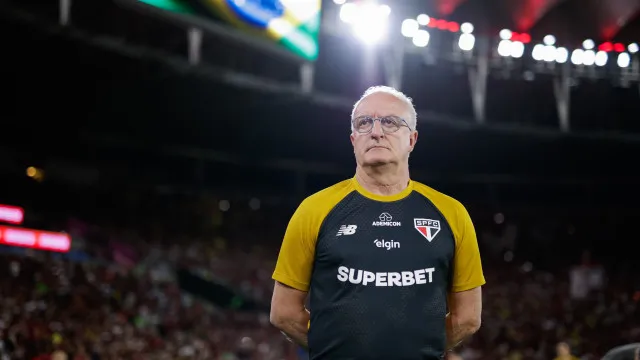 Dorival festeja vitória sobre Bolívar, mas adverte: ‘Situação no Brasileiro é problemática’