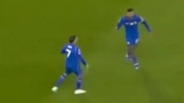 Tensão no Chelsea: Pedro Neto manda o capitão do time ‘calar a boca’