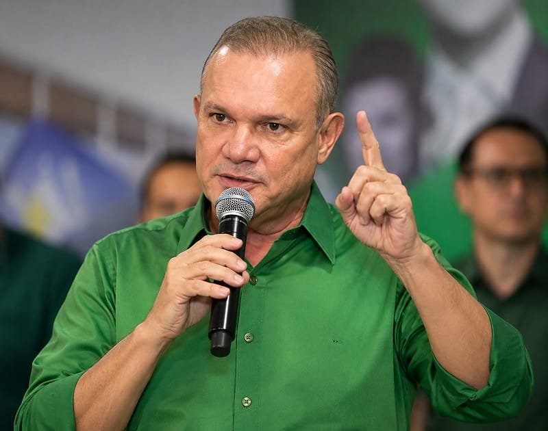 WF lamenta áudio de Medeiros, defende respeito aos eleitores e tenta conter desgaste no PL