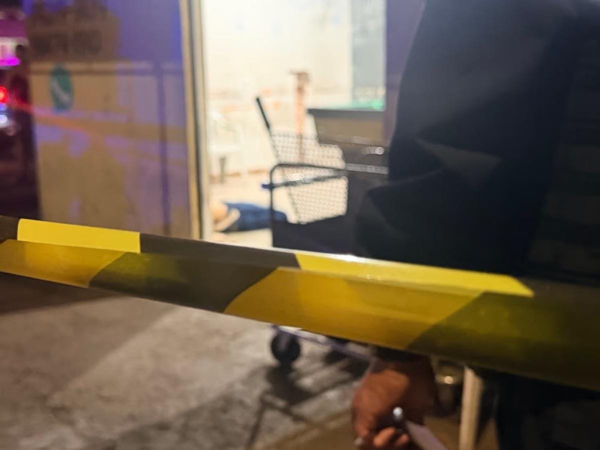 Criminoso chega de motocicleta  e executa homem dentro de bar no bairro Cristo Rei, em VG