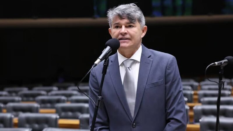 Medeiros mira adversários, mas acaba atingindo Fagundes: “Foi para quem a carapuça serviu”