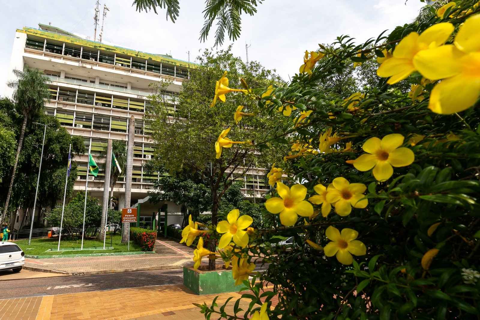 Prefeitura injeta R$ 31,4 milhões na economia com pagamento de aposentados nesta sexta