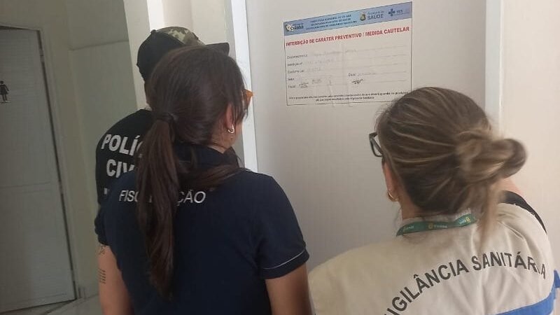 Farmacêutica é flagrada realizando cirurgia íntima em clínica de estética em Cuiabá