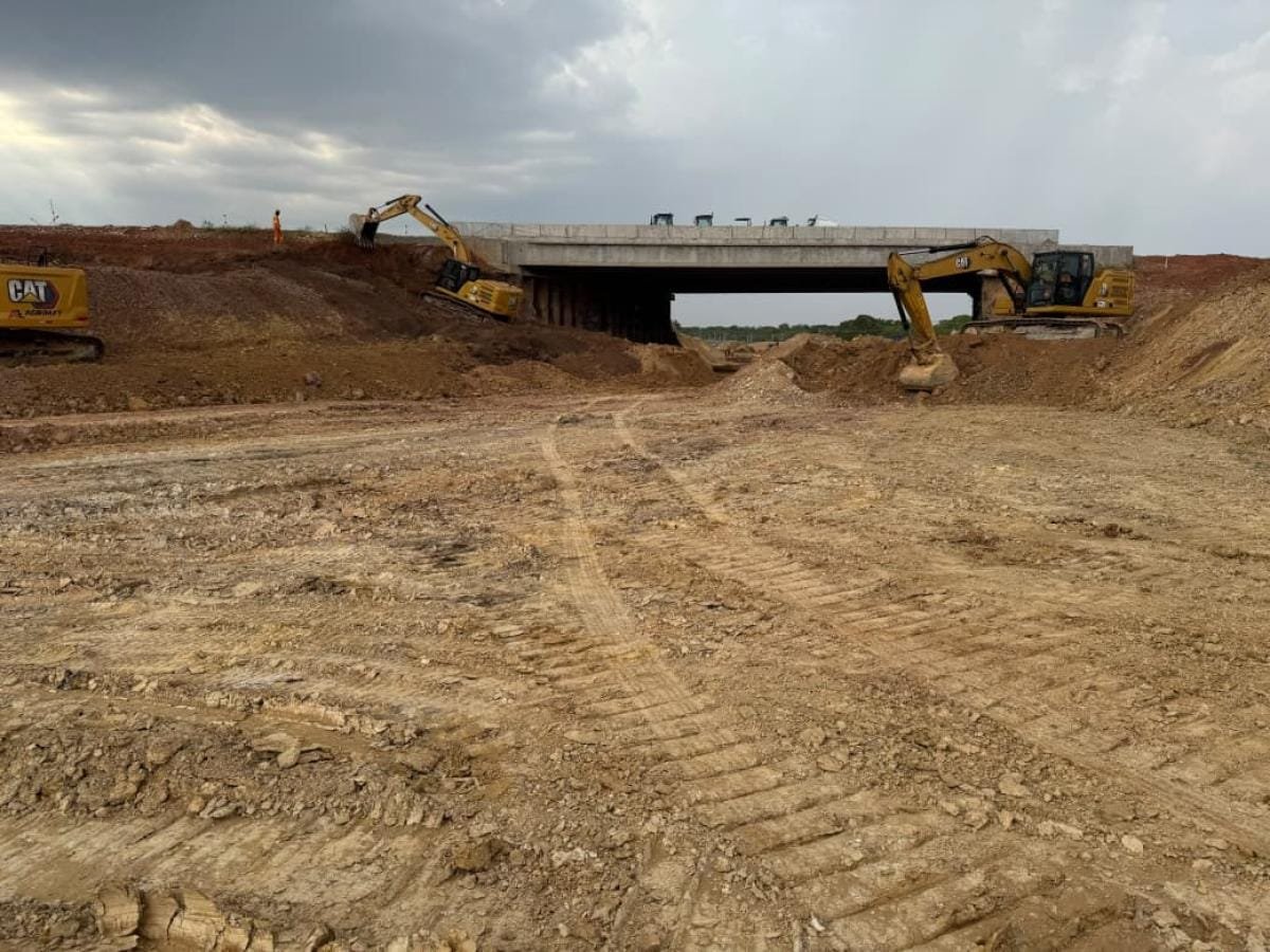 Obra no viaduto muda tráfego na Rodovia dos Imigrantes neste fim de semana