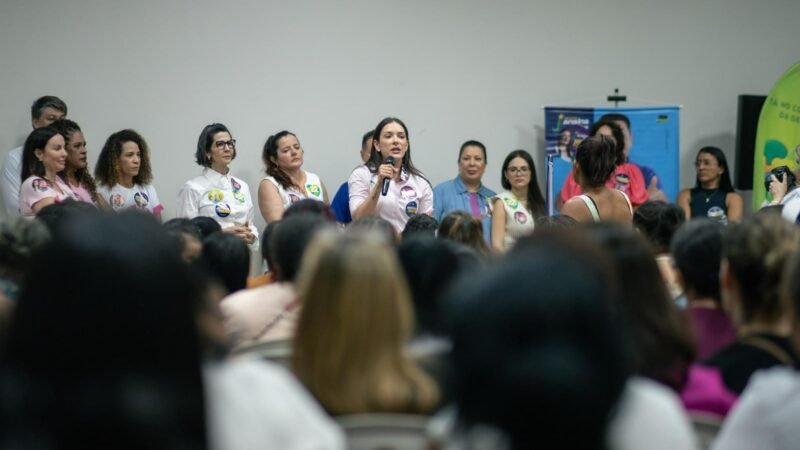 Janaina é convidada para ser madrinha do projeto de combate ao feminicídio Mulheres em Cristo