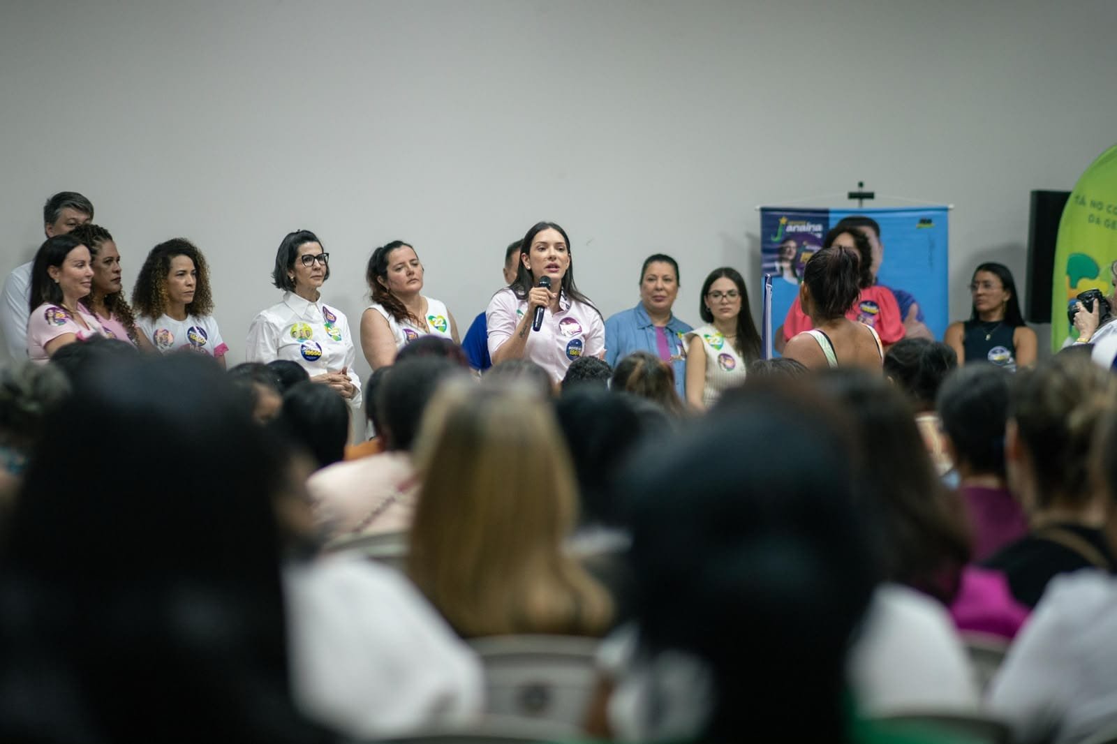 Janaina é convidada para ser madrinha do projeto de combate ao feminicídio Mulheres em Cristo