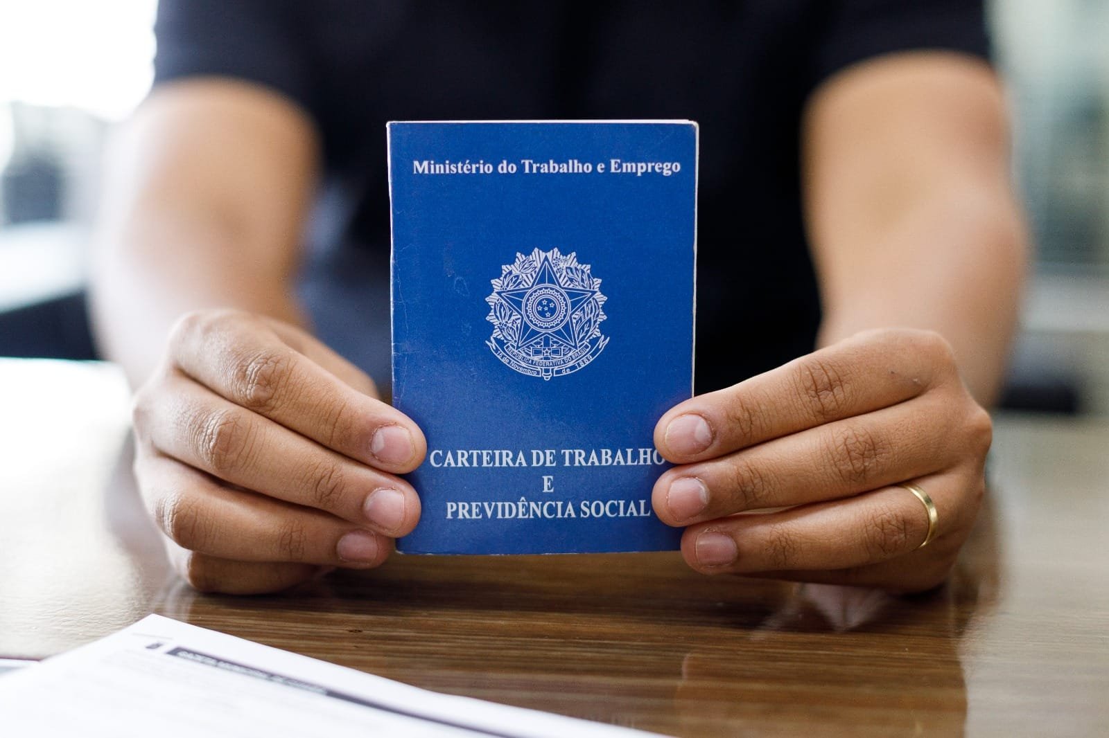Prefeitura oferece 812 vagas de emprego nesta semana em Cuiabá