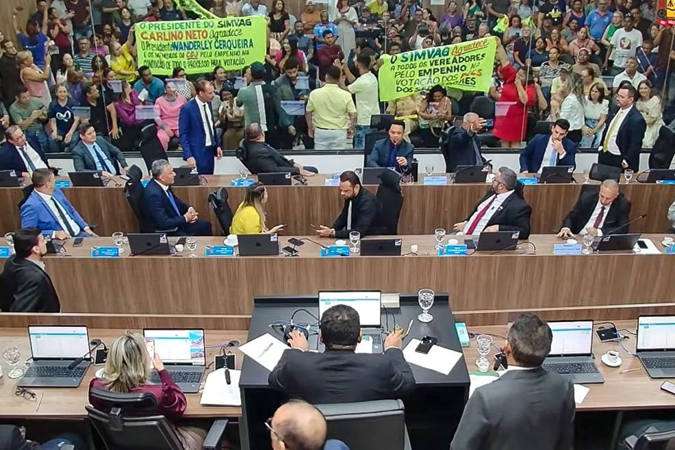 Câmara aprova sete leis que aumentam salários de servidores de Várzea Grande