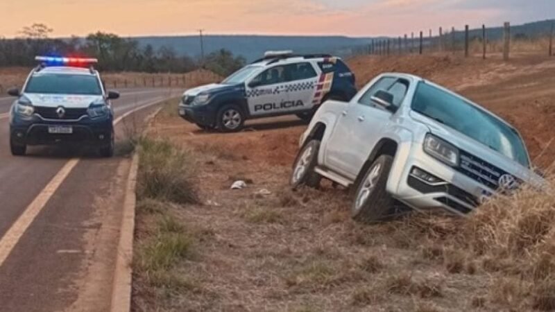 Ladrão morre em confronto com a PM após roubo de Amarok e sequestro de mulher em MT