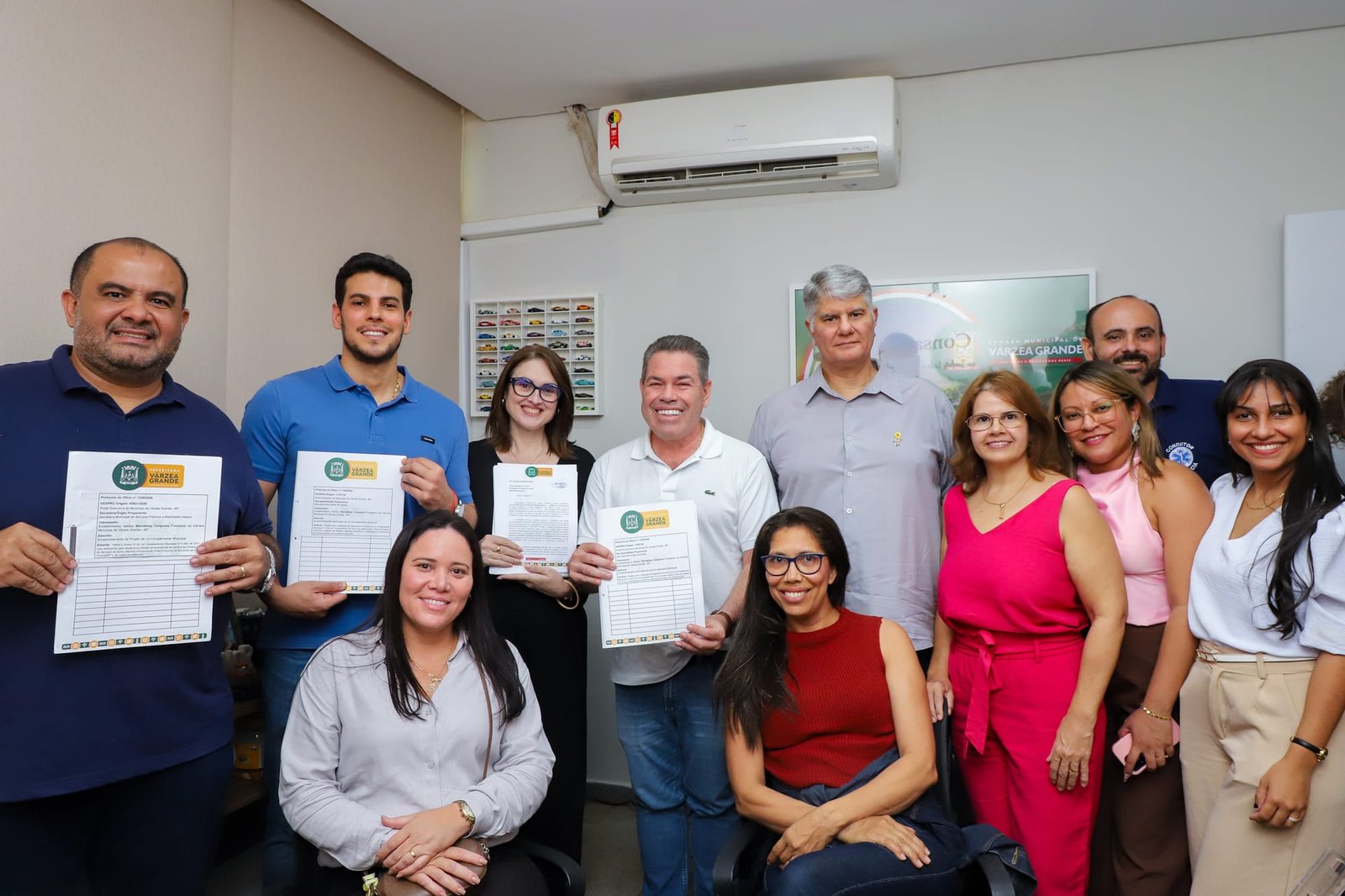 Prefeitura avança com PCCS da Saúde e dos garis na Câmara Municipal de VG