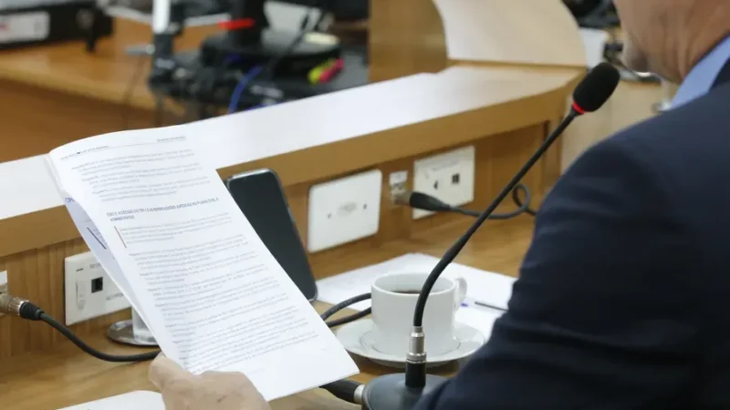 Deputados decidem suspender  CPI da Saúde durante período eleitoral; ex-secretário depõe em outubro